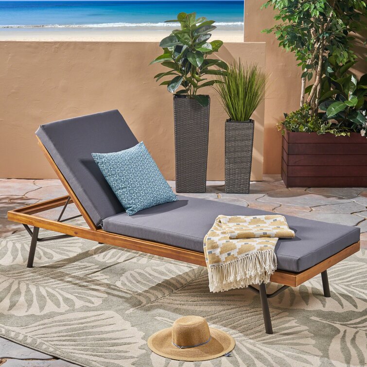 Faunce reclining chaise lounge with online cushion